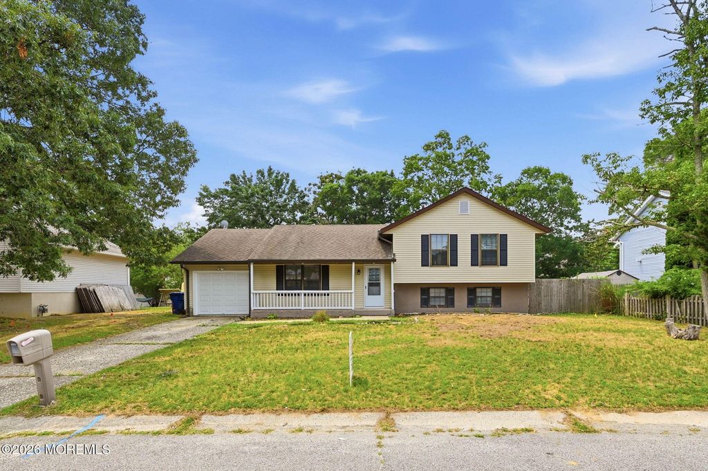 95 Hollybrook Drive, Little Egg Harbor, NJ 08087