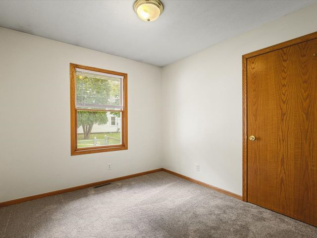 610 Sydney Avenue, Loves Park, IL 61111