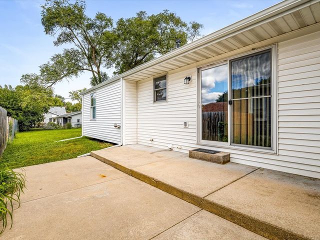 610 Sydney Avenue, Loves Park, IL 61111