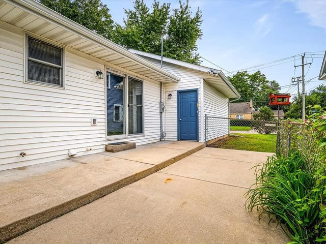 610 Sydney Avenue, Loves Park, IL 61111