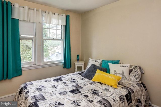 313 WOODLAND AVE, Haddonfield, NJ 08033