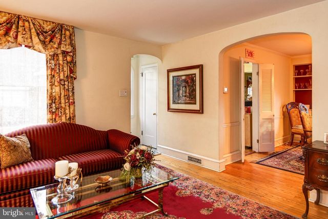 313 WOODLAND AVE, Haddonfield, NJ 08033