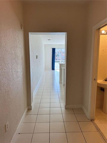 17640 NW 73rd Avenue 20419, Hialeah, FL 33015