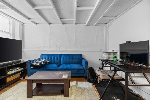 19 South Russell 1, Boston, MA 02114