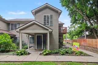 853 Saybrook Drive, Waterford Charter Township, MI 48327