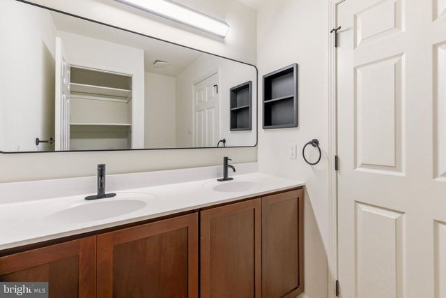 402 EMERSON CT, Clementon, NJ 08021