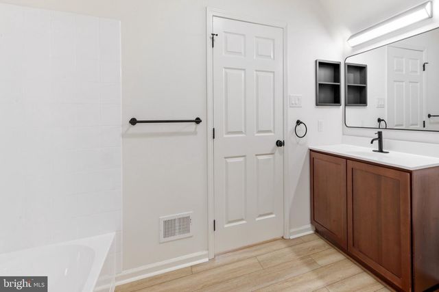 402 EMERSON CT, Clementon, NJ 08021