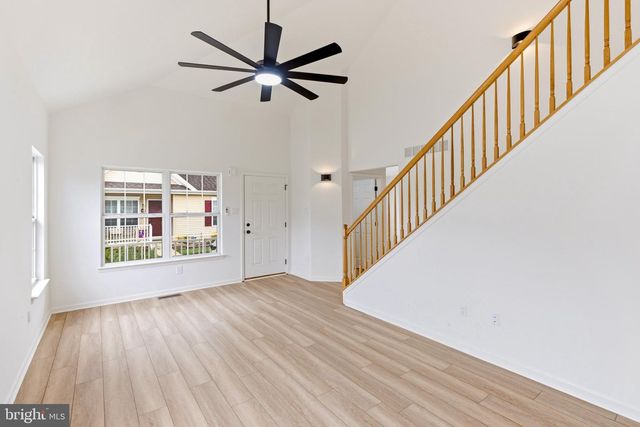 402 EMERSON CT, Clementon, NJ 08021