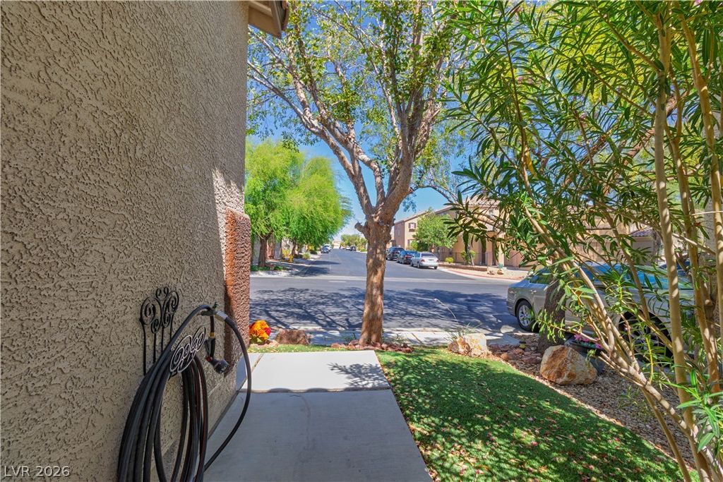 8861 Salvestrin Point Avenue, Las Vegas, NV 89148 — photo 3