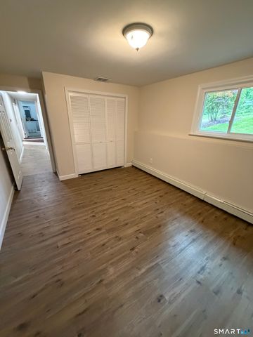 60 Mohegan Trail, South Windsor, CT 06074