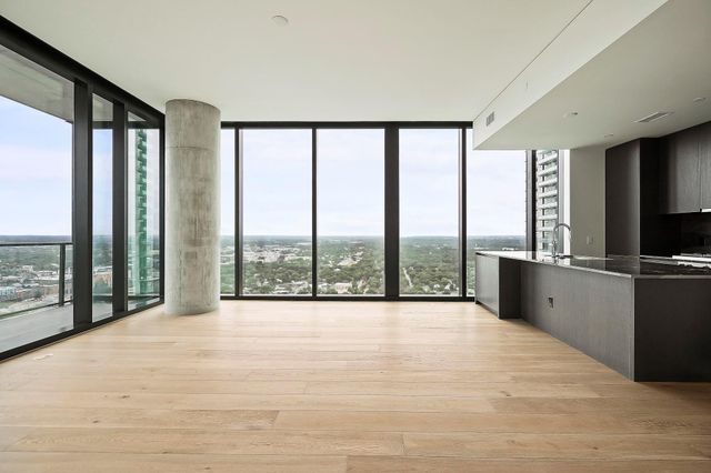 610 Davis ST 2812, Austin, TX 78701