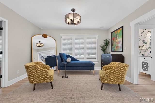 12237 Ladue Road, Creve Coeur, MO 63141