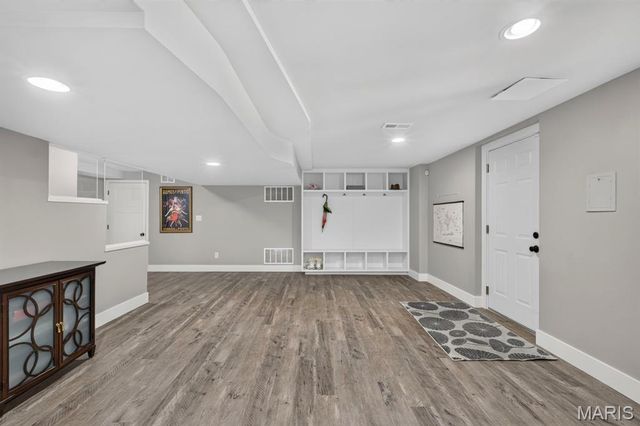 12237 Ladue Road, Creve Coeur, MO 63141