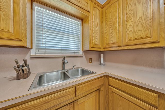 453 Irene Street, Burleson, TX 76028