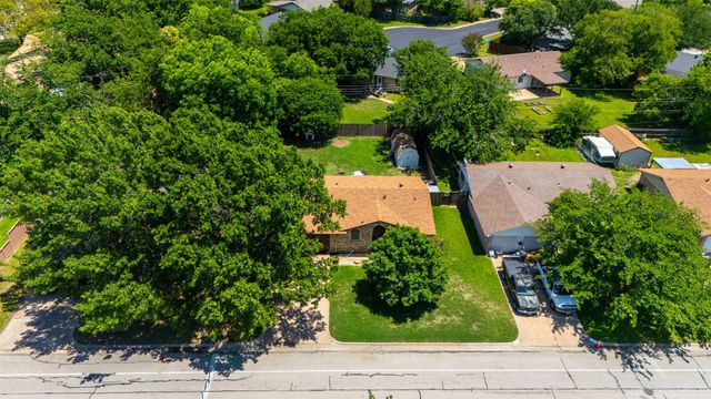 453 Irene Street, Burleson, TX 76028