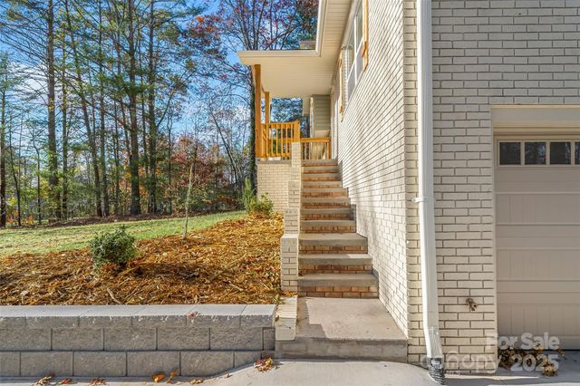 104 Redbud Drive, Morganton, NC 28655