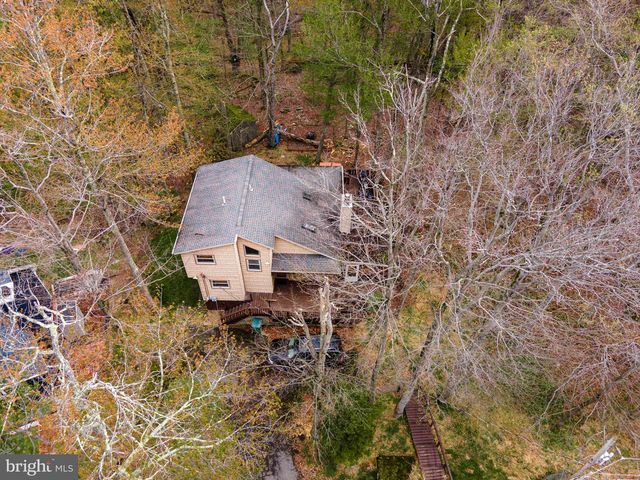 1328 WINDING WAY, Tobyhanna, PA 18466