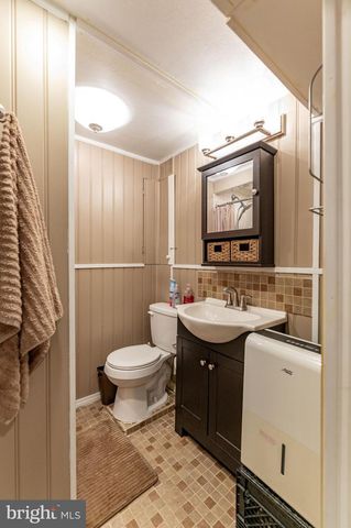 1328 WINDING WAY, Tobyhanna, PA 18466