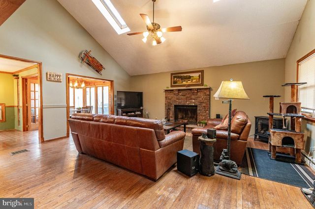1328 WINDING WAY, Tobyhanna, PA 18466