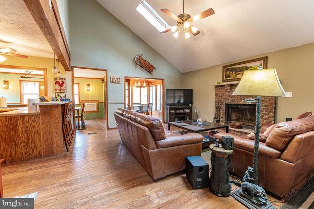 1328 WINDING WAY, Tobyhanna, PA 18466