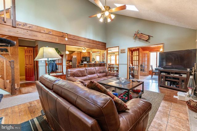 1328 WINDING WAY, Tobyhanna, PA 18466
