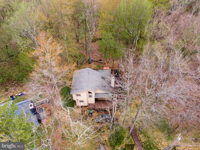 1328 WINDING WAY, Tobyhanna, PA 18466