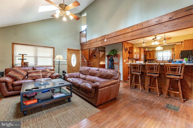 1328 WINDING WAY, Tobyhanna, PA 18466