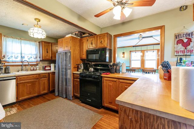 1328 WINDING WAY, Tobyhanna, PA 18466