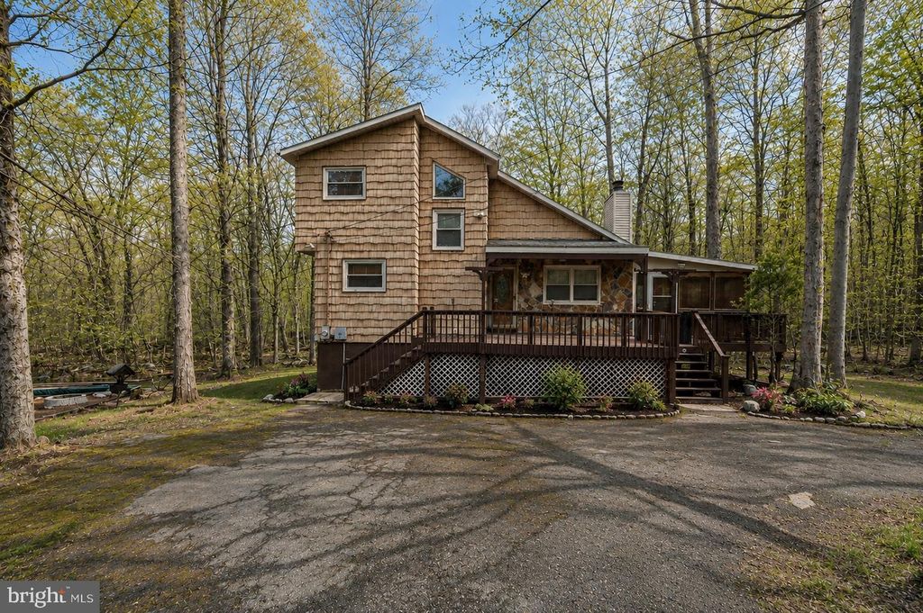 1328 WINDING WAY, Tobyhanna, PA 18466