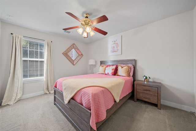 1915 Running Bear Trail, Crosby, TX 77532