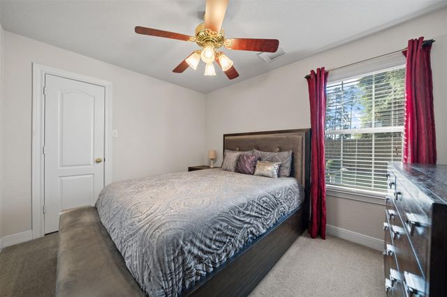 1915 Running Bear Trail, Crosby, TX 77532