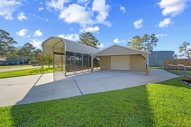 1915 Running Bear Trail, Crosby, TX 77532