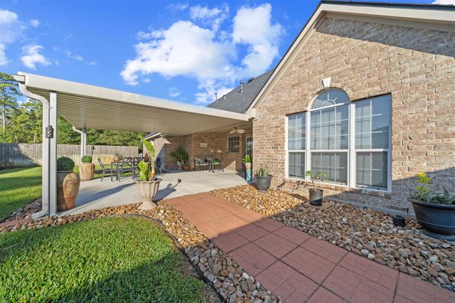 1915 Running Bear Trail, Crosby, TX 77532