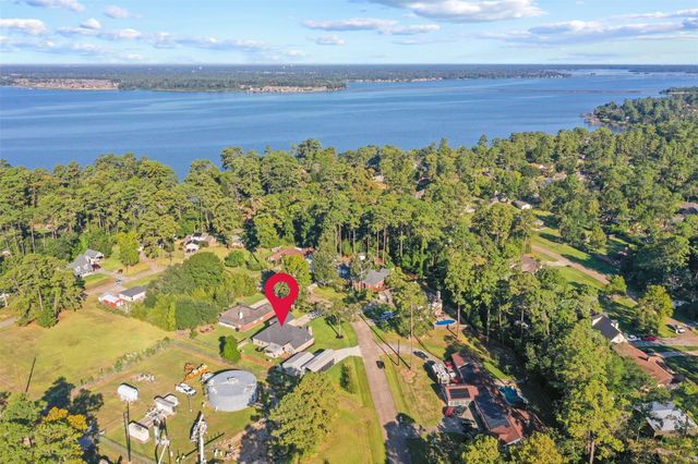 1915 Running Bear Trail, Crosby, TX 77532