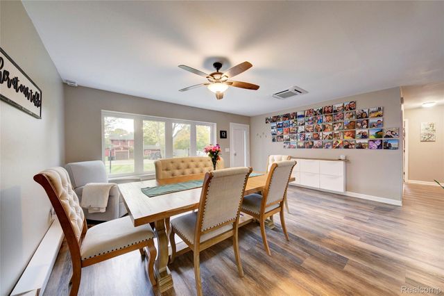 532 John R, Milford Village, MI 48381