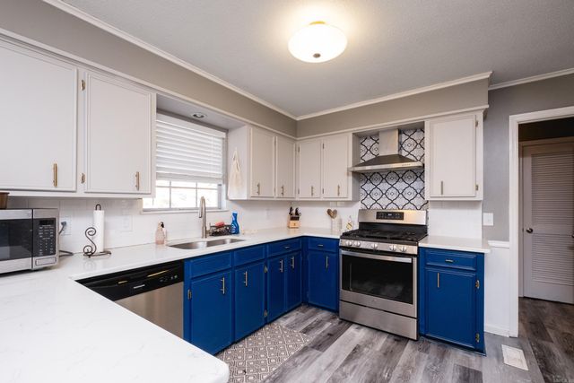 3300 Rocky Court, Little Rock, AR 72227