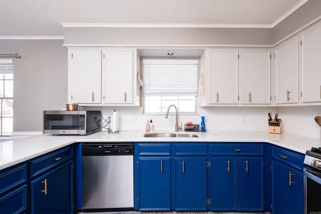 3300 Rocky Court, Little Rock, AR 72227