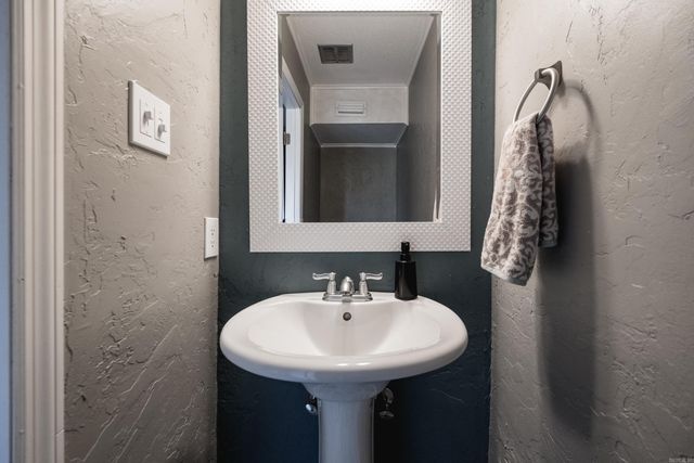 3300 Rocky Court, Little Rock, AR 72227