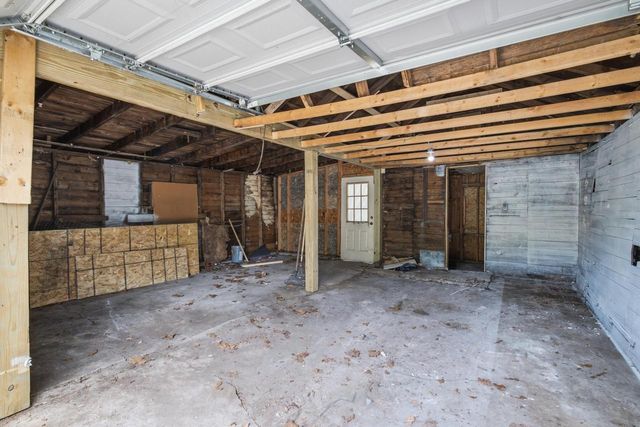 5325 N 48th STREET, Milwaukee, WI 53218