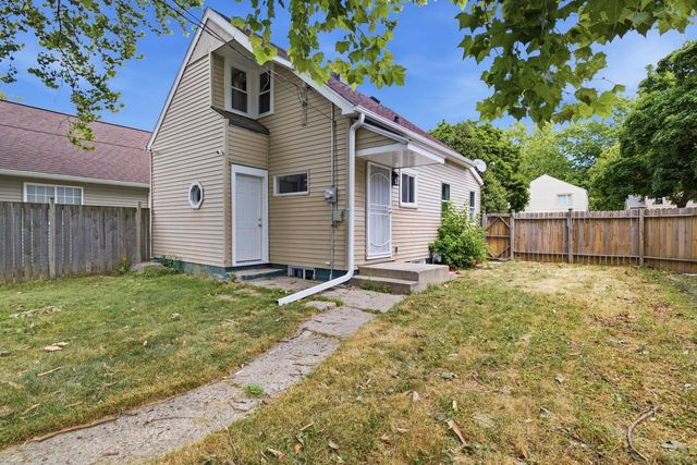 5325 N 48th STREET, Milwaukee, WI 53218