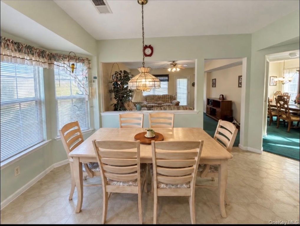 33 Perri Circle, Middle Island, NY 11953 — photo 4