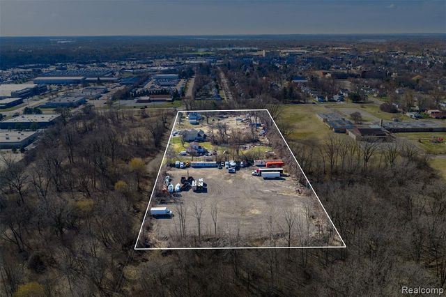 350 Fremont Street, Bloomfield Hills, MI 48302