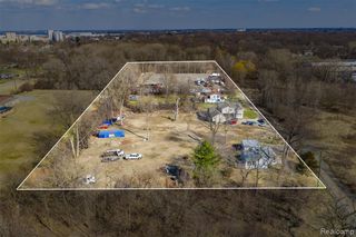 350 Fremont Street, Bloomfield Hills, MI 48302