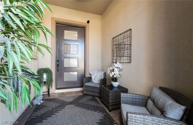 39 Autumn Palm Avenue, Henderson, NV 89011
