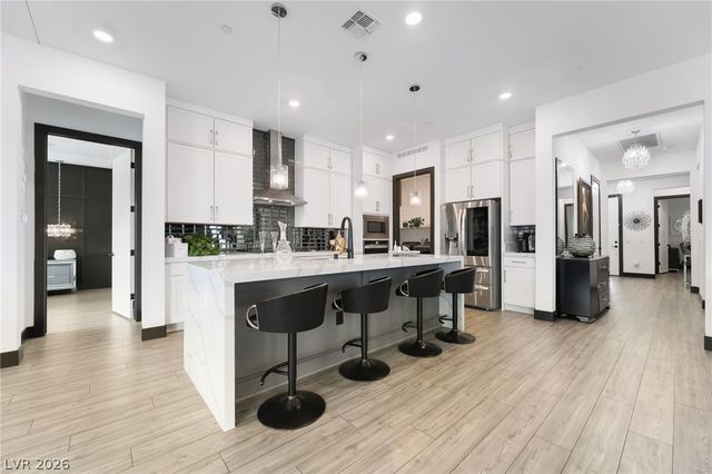 39 Autumn Palm Avenue, Henderson, NV 89011