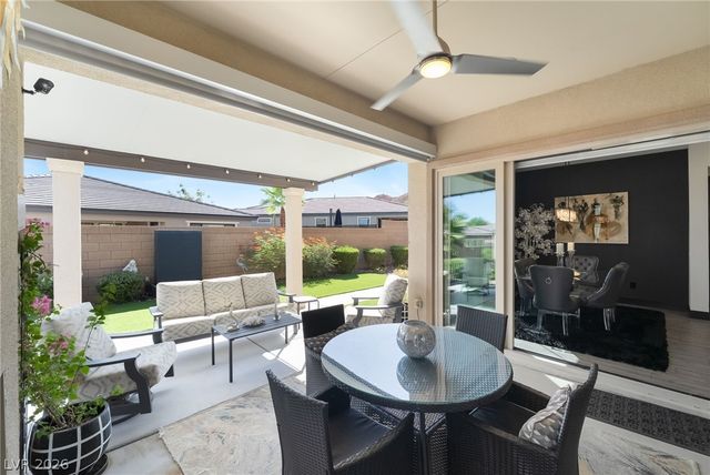 39 Autumn Palm Avenue, Henderson, NV 89011