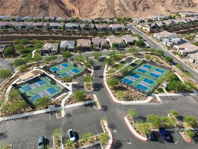 39 Autumn Palm Avenue, Henderson, NV 89011