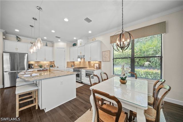 9111 Trivoli TER, Naples, FL 34119