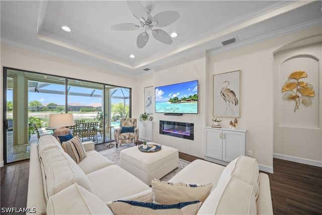 9111 Trivoli TER, Naples, FL 34119