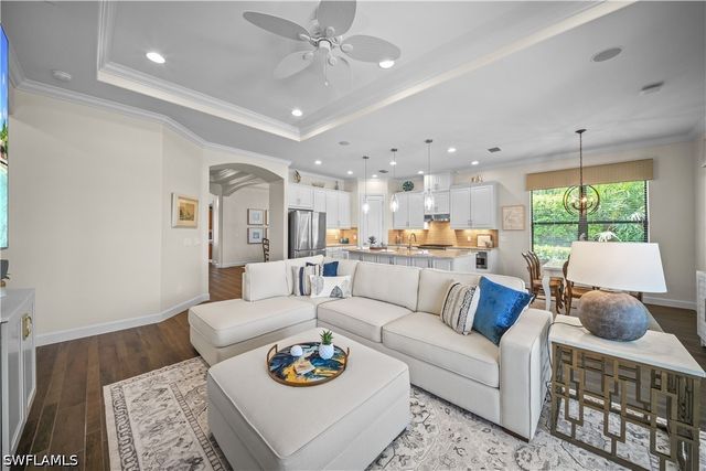 9111 Trivoli TER, Naples, FL 34119